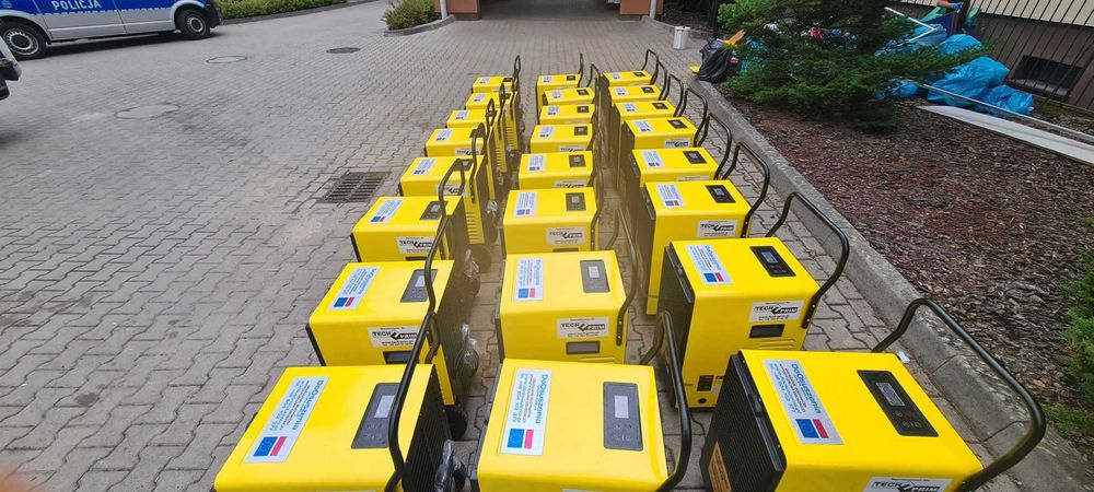 WYNAJEM Osuszacz powietrza Osuszanie po tynkach wylewkach zalaniu