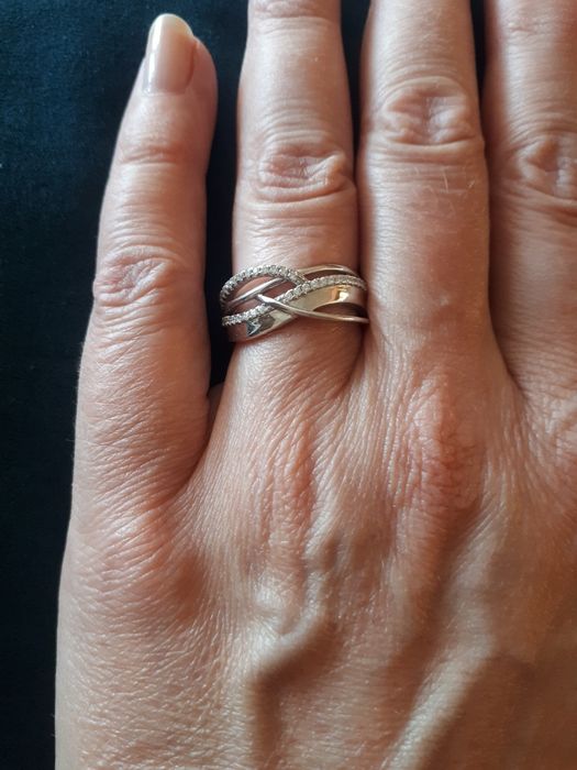 Srebrny pierścionek