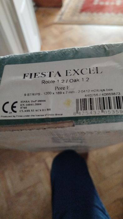 venda de duas caixas de chão flutuante