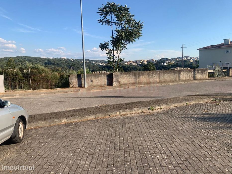 Terreno Com Projeto Aprovado Para 2 Moradias Na Mainça - Lordemão