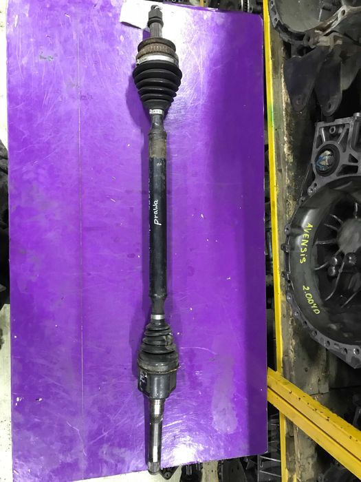 Полуось піввісь привод привід Chrysler Voyager (2001-2007 р.в.) ПРАВА.