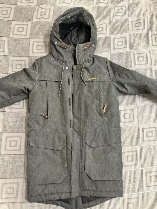Продам пальто merrell