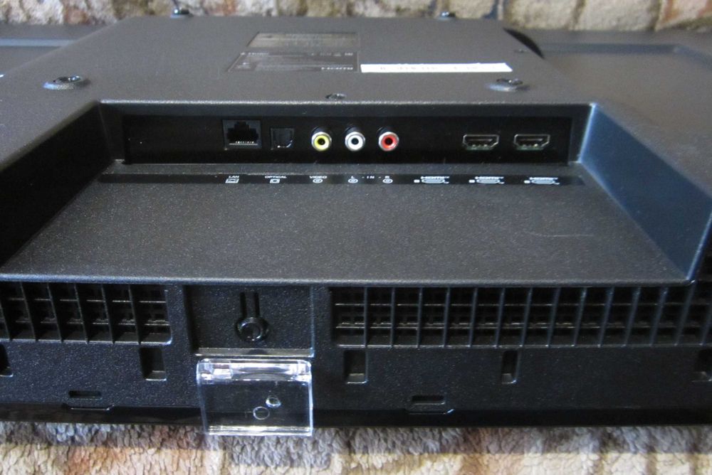Рідкокристалічний телевізор 43" Haier Модель H43K801UG Розбито матрицю