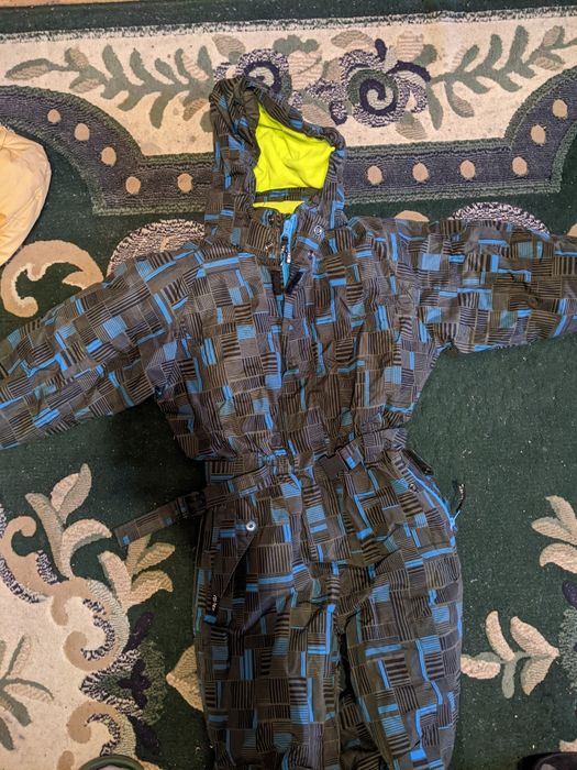 Бесплатно детские вещи, обувь