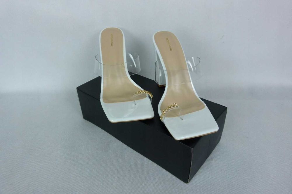 Pretty Little Thing klapki na obcasie 41 - 26 cm