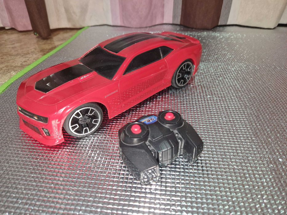 Машина Hot Wheels на радіокеруванні