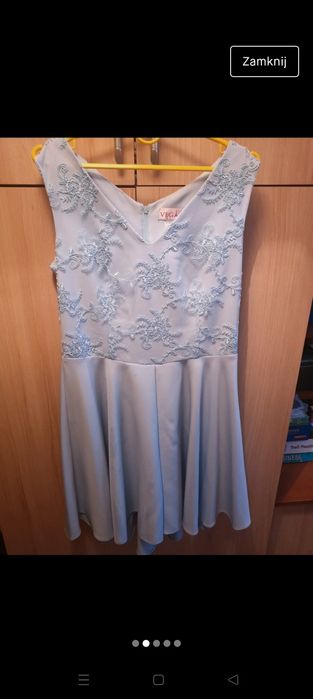 Błękitna sukienka