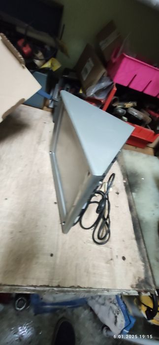 Lampa elewacyjna