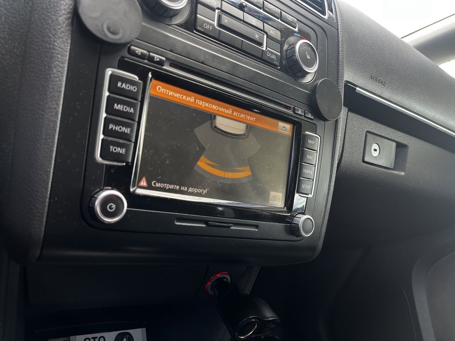 Volkswagen Touran 2.0TDI AVTOMAT