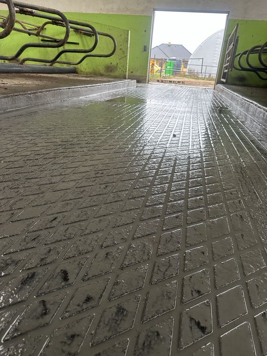 Mycie Fotowoltaiki obory bielenie nacinanie ruszt dachu elewacji