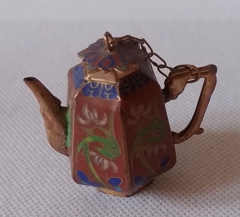Bules em cloisonne