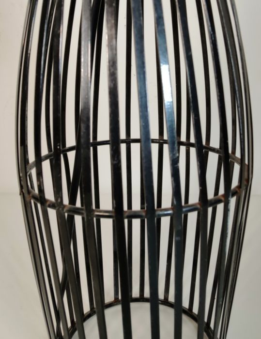 Candeeiro de pé moderno