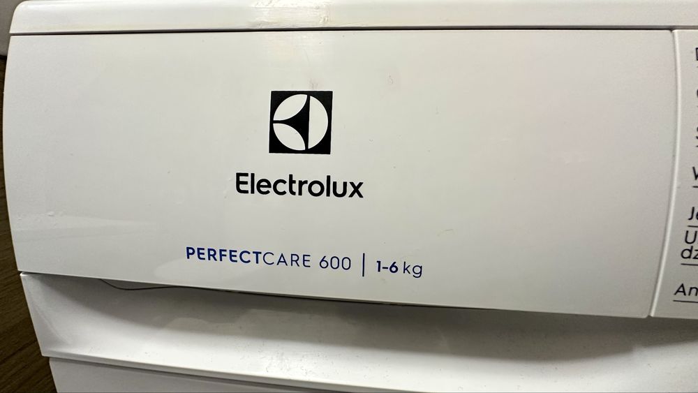 Pralka automatyczna ELECTROLUX PERFECT CARE