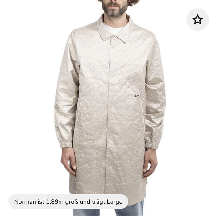 Nike класна вітрівка S size