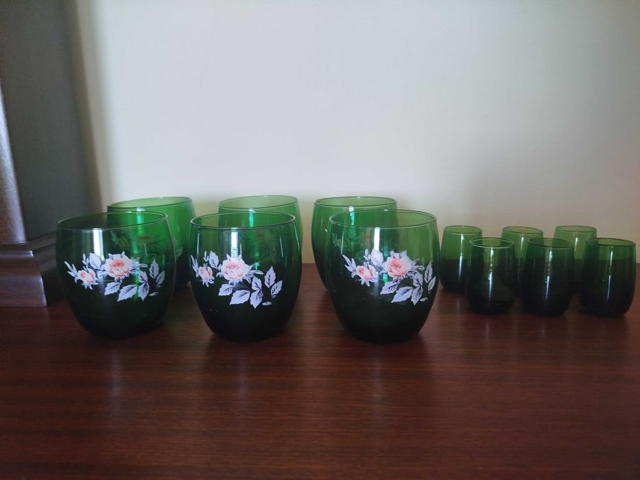 Conjunto de copos vidro pintados