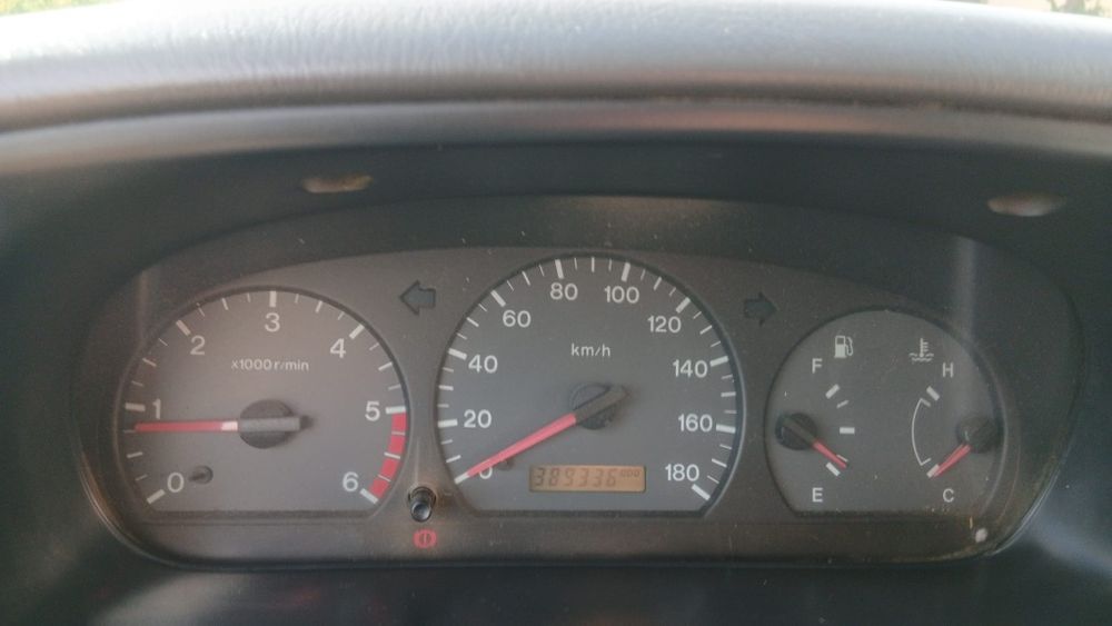 Mazda B 2500 — fotografia 6