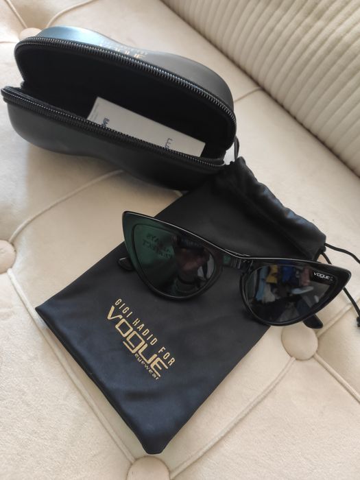 Óculos Gigi Hadid para Vogue (cat eye) Penha De França •