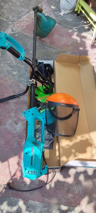 Коса газонна GRAND КГ-2700