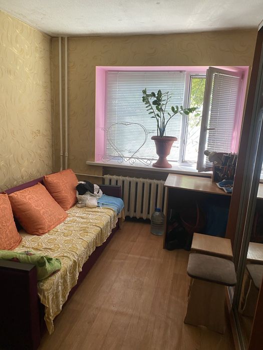 Продам гостинку метро 23 августа