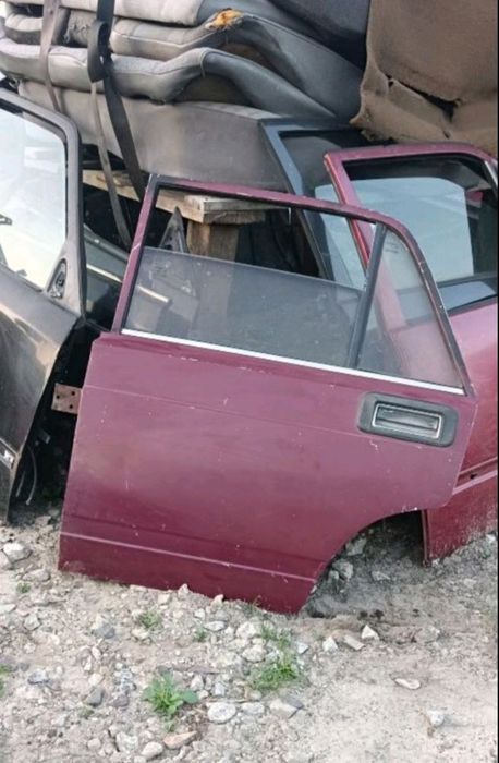 Задня Ліва дверка Двері ВАЗ Жигуль 2105/2107