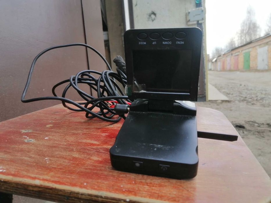 Продам Видеорегистратор в автомобиль камера заднього вида