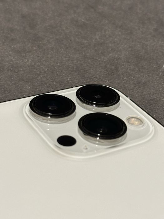 Apple iPhone 13 Pro 256 GB srebrny / stan idealny