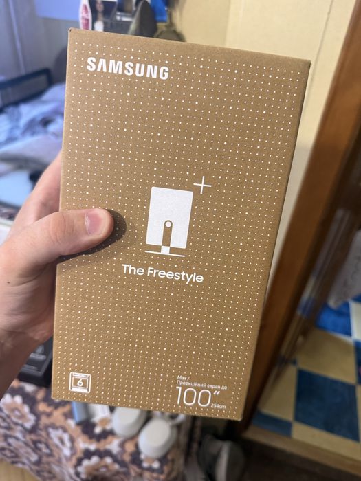 Продам проектор Проєктор Samsung The Freestyle 2nd-Gen (SP-LFF3CLAXXUA)