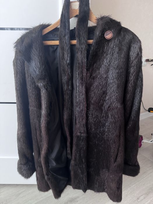 Шуба на поясі з капюшоном