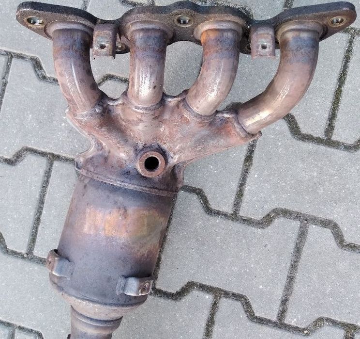 Volvo V50 S40 Ford Focus MK2 C-Max 1.6 16V kolektor wydechowy katalizator 4M51-5F297-TA