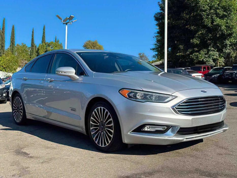 Ford Fusion Energi Titanium      2017
