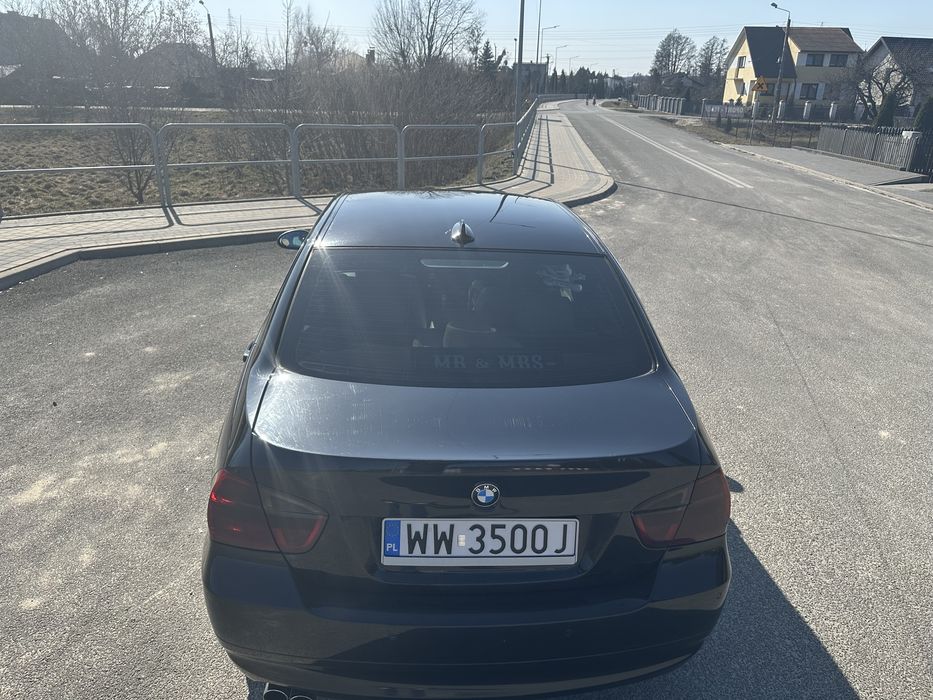 BMW e90 330i 2005 r  doinwestowana