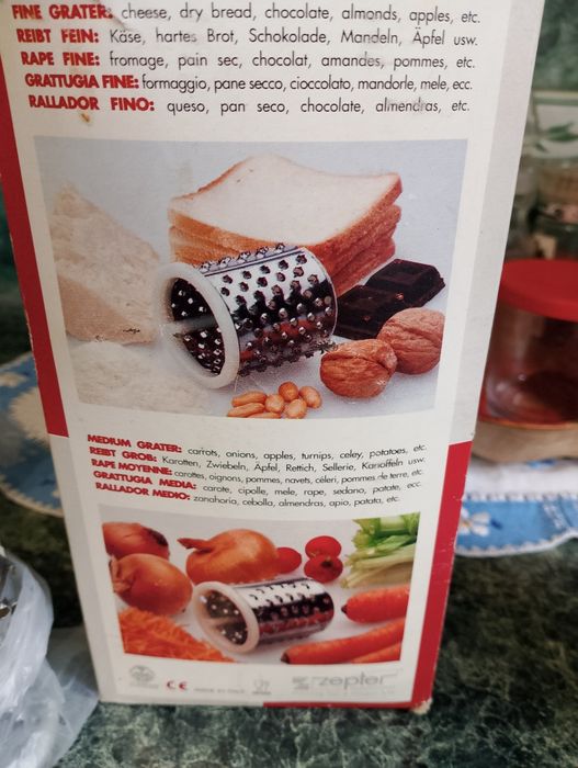 Овощерезке -терка  много функциональная из Италии