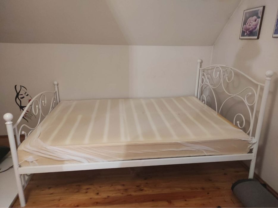 Łóżko metalowe 200 x 140  + Materac