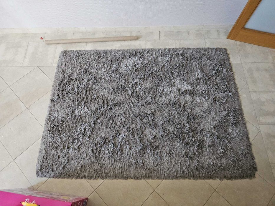Carpete Cinzenta, 1.8m por 2.5m