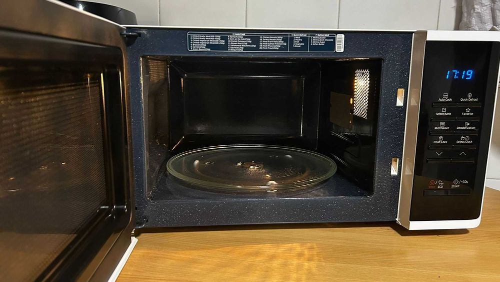 Microondas Samsung 23L