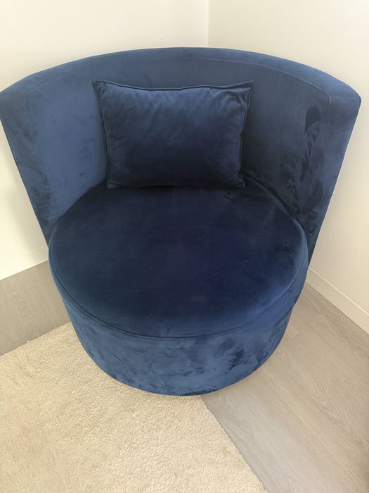 Cadeirao veludo azul