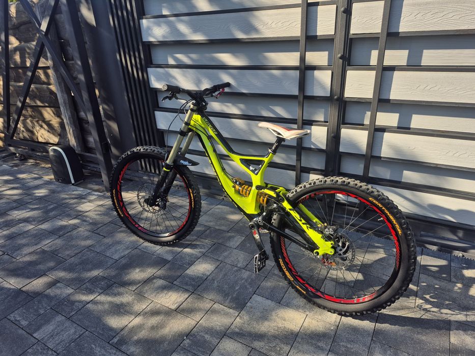 Specialized demo 8
