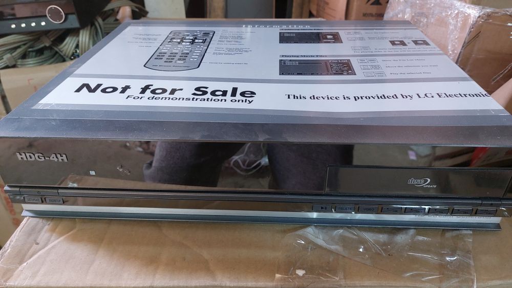 Медіаплеєн lg hdg 4h