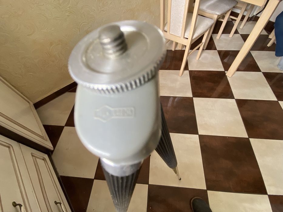 Statyw do aparatu Jnes