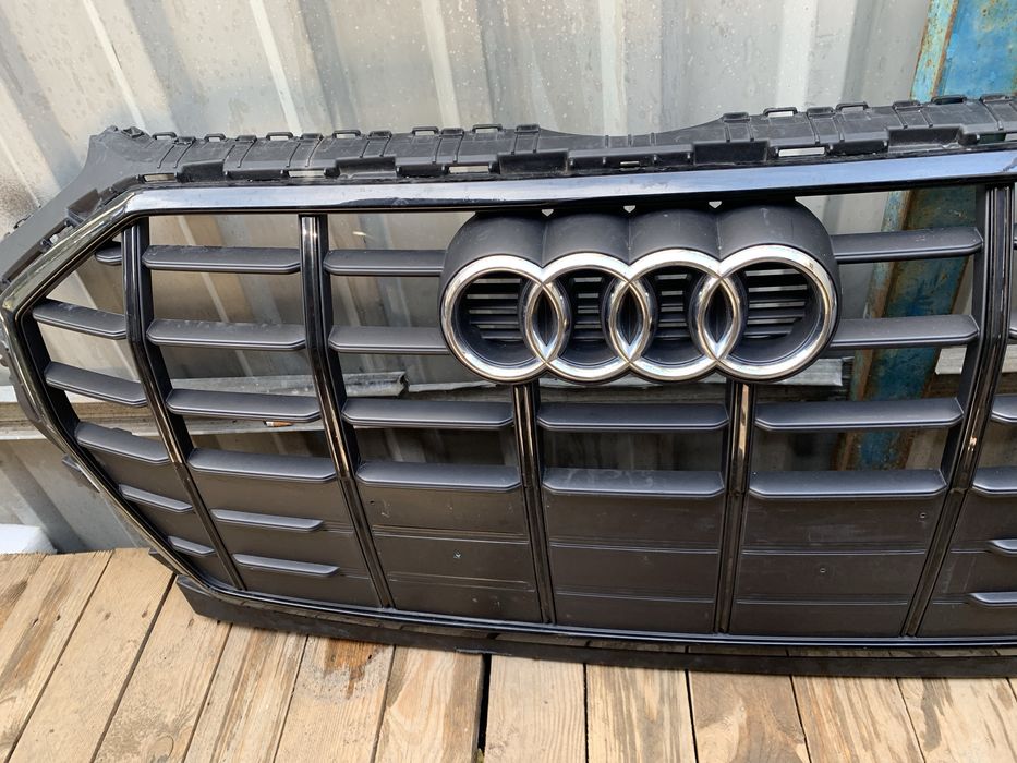 Решітка GRIL AUDI Q5