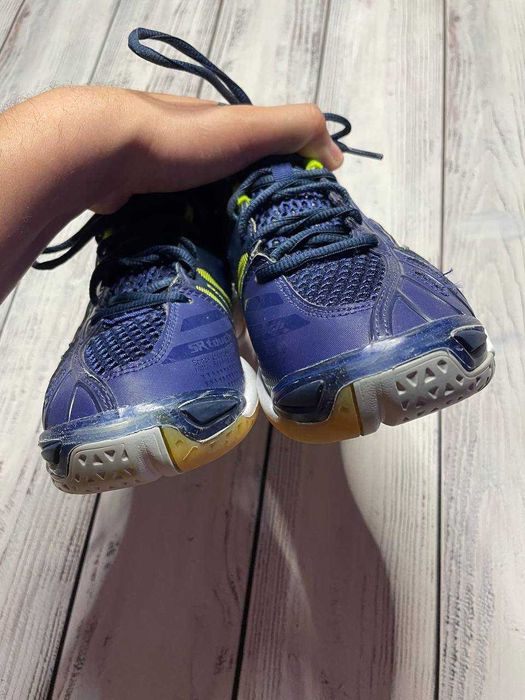 Кроссовки Mizuno Wave Tornado X