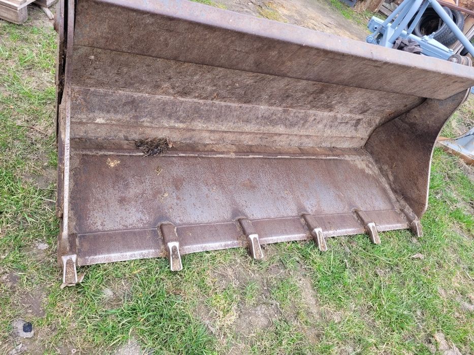 Sprzedam łyżkę krokodyl