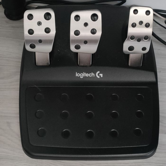 Kierownica do PS 5 Logitech