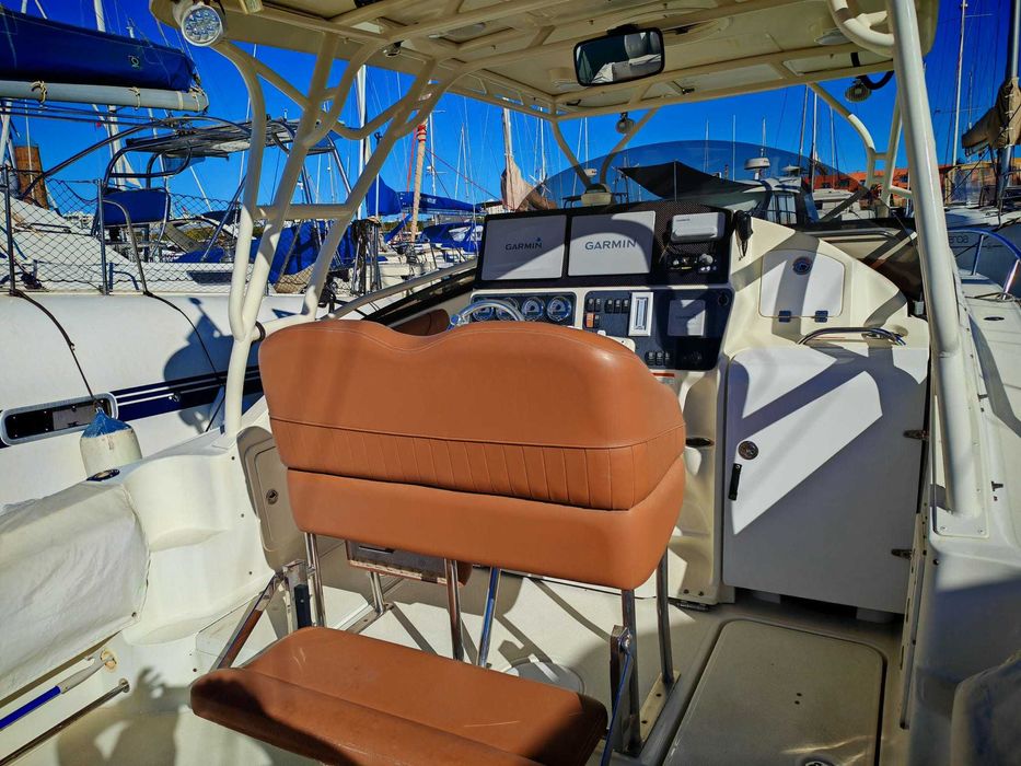 Barco recreio e pesca 3 motores