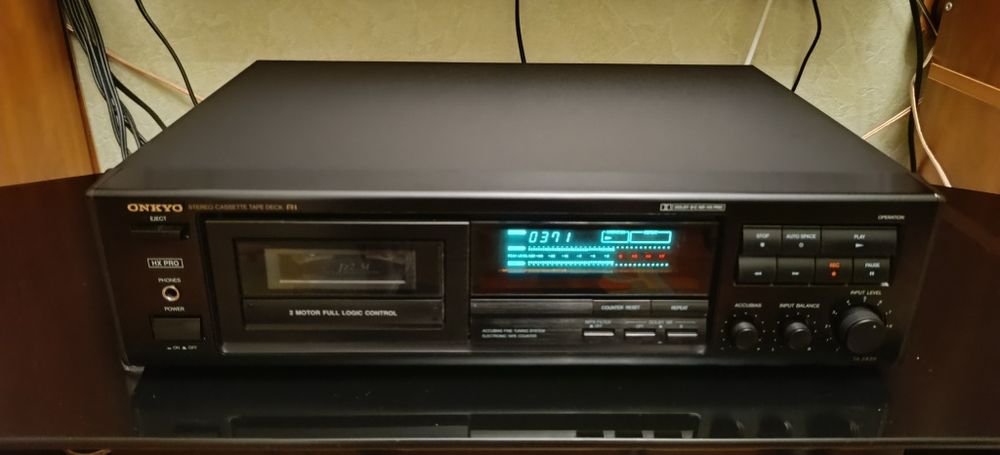 Кассетная дека Onkyo TA-2820