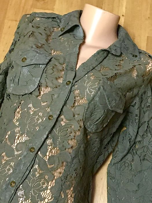 Кружевная блузка