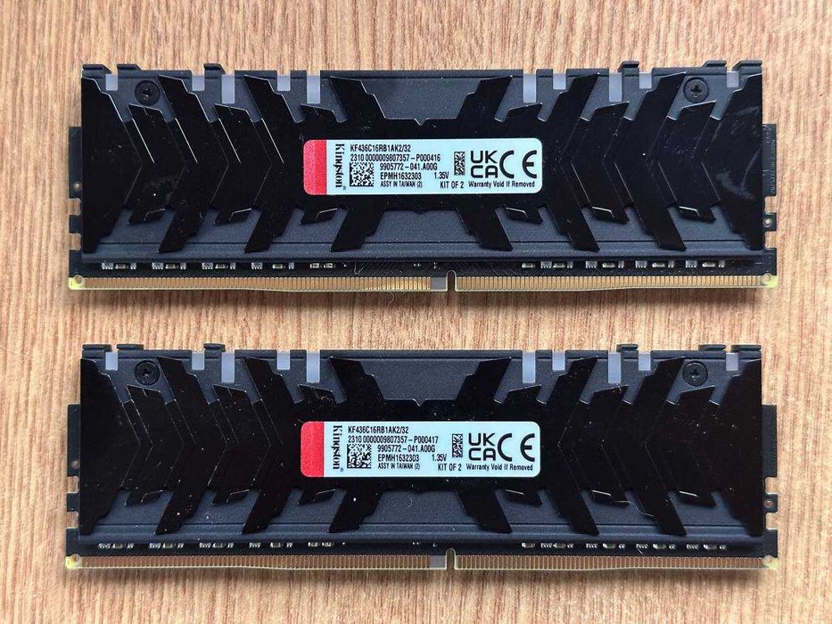 ОЗУ Kingston Fury DDR4-3600 32768 Renegade RGB Black KF436C16RB1AK2/32