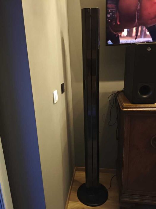 Lampa  Artemide Megaron proj. G. Frattini z 1979 roku