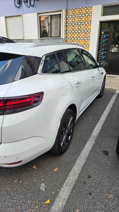Renault Mégane E-Tech Plug-in Hybrid 160 R.S. Line | 2021 — foto 3