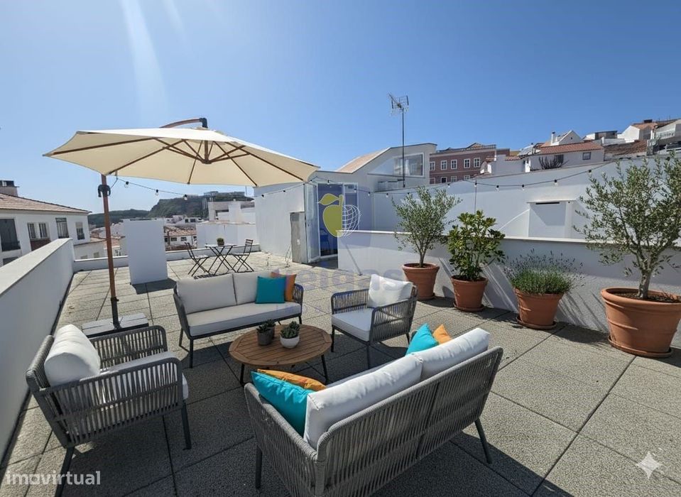 T1 Novo no centro de São Martinho do Porto